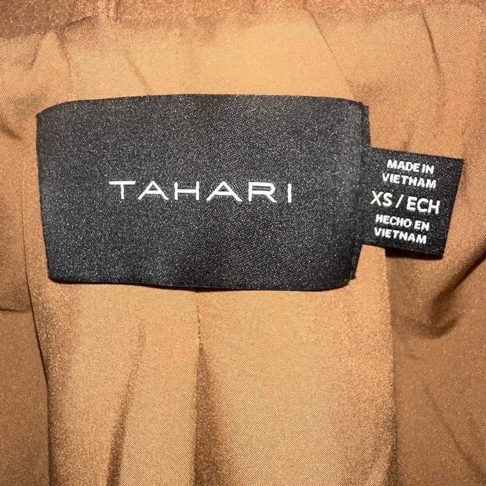 Tahari Camel Wrap Coat Jacket XS Belted Wide Collar - Picture 3 of 8